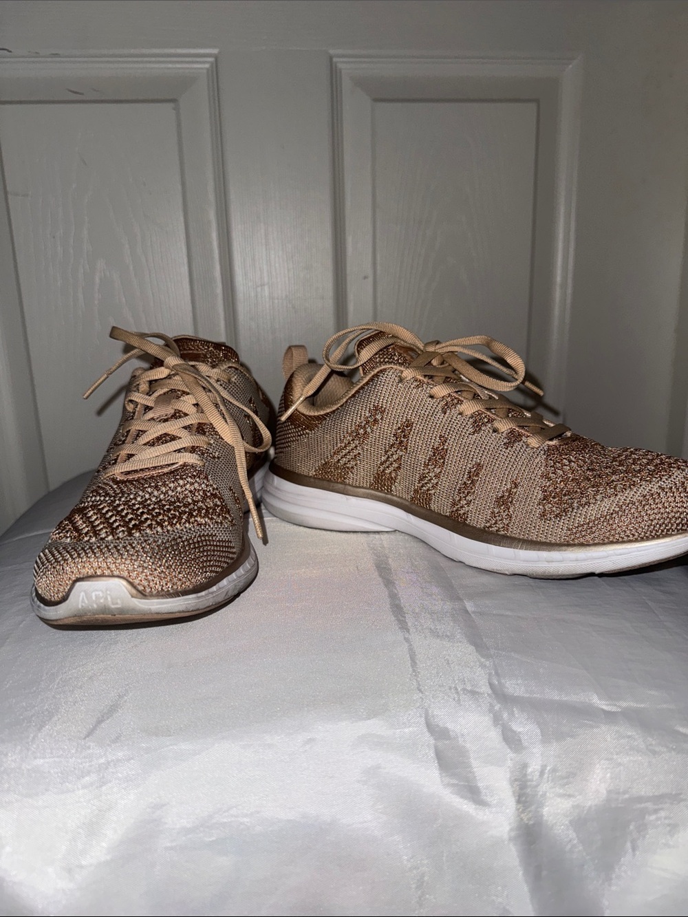 APL Knit Runner Metallic Rose Gold